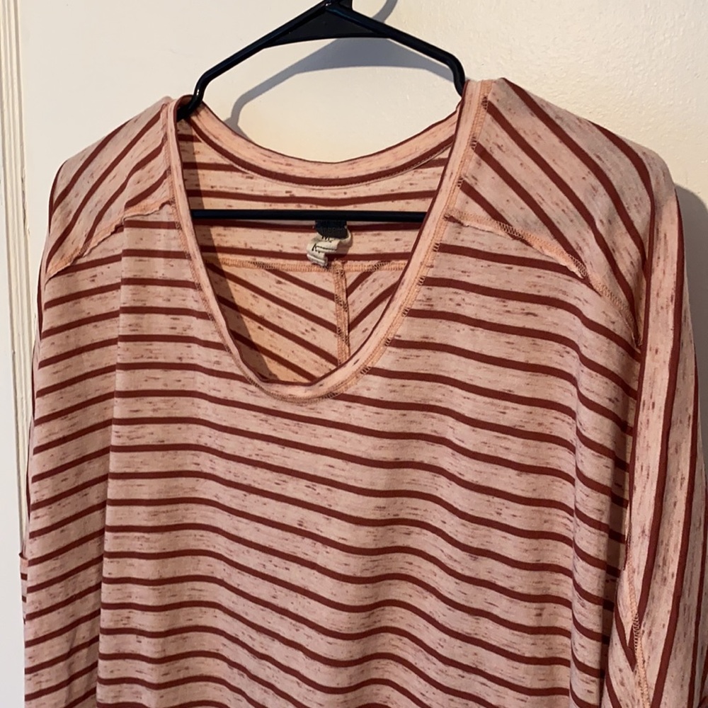 We The Free Free People striped heathered long sleeve top swoop neck - Picture 2 of 7